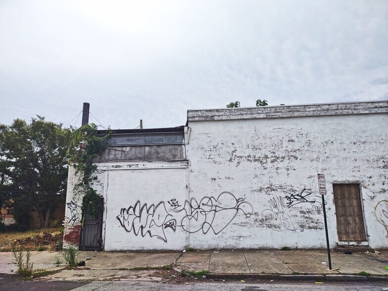More Photos Of 1615 Retreat St, Baltimore Warehouse For Sale