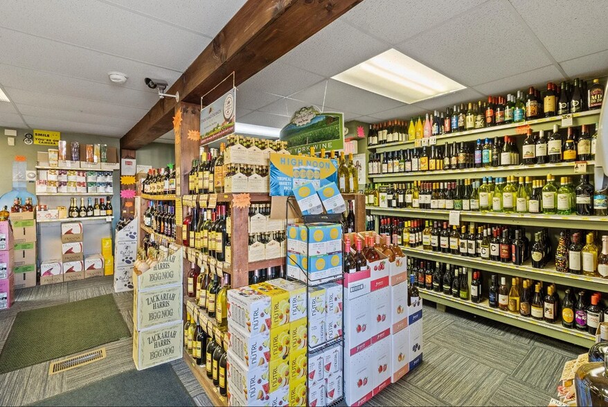 More Photos Of 37 Gouverneur St, Canton Convenience Store For Sale