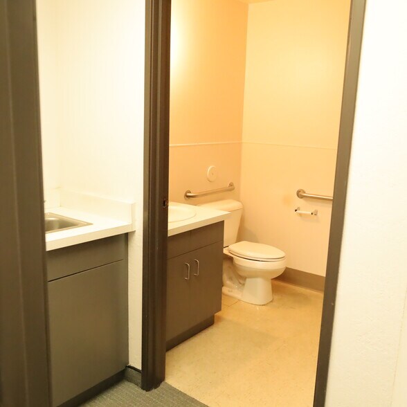 More Photos Of 15455 Red Hill Ave, Tustin Light Distribution For Lease