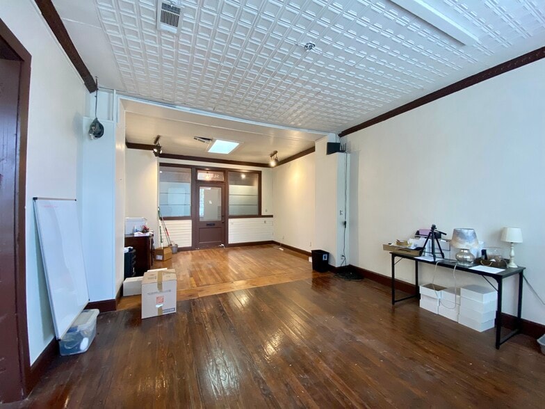 More Photos Of 100 E Louisiana St, McKinney Loft Creative Space For Lease