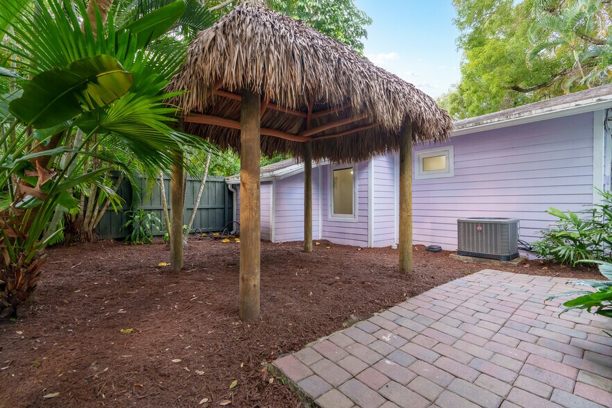 More Photos Of 1115 Tequesta St, Fort Lauderdale Specialty For Sale
