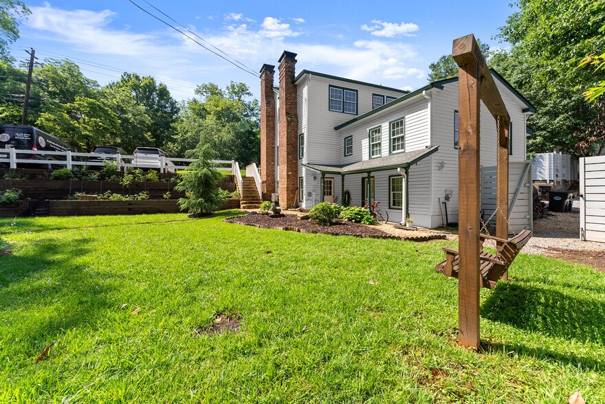 More Photos Of 168 W Main St, Dahlonega Hospitality For Sale