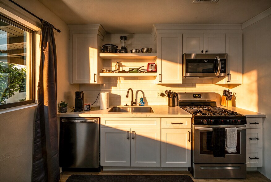 More Photos Of Rare Gated Behavioral Health Estate | Arcadia Lite | 5-Unit Campus-Style Opportunity, Phoenix Assisted Living For Sale