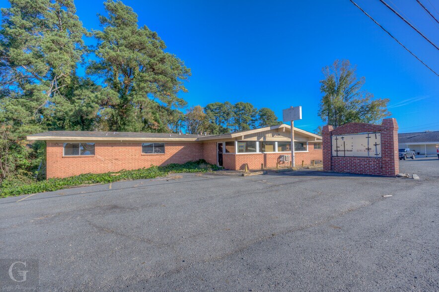More Photos Of 435 Homer Rd, Minden Medical For Sale