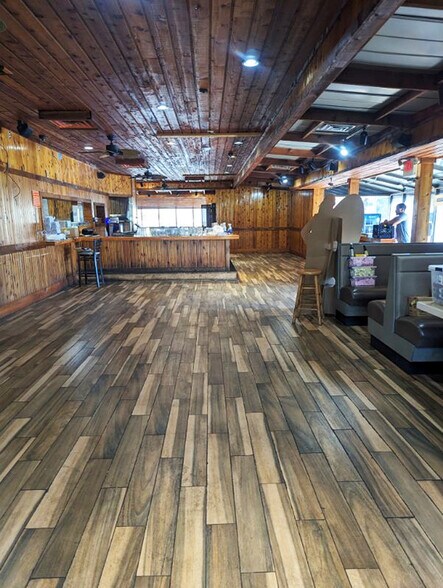 More Photos Of 5470 Inn Rd, Theodore Restaurant For Sale