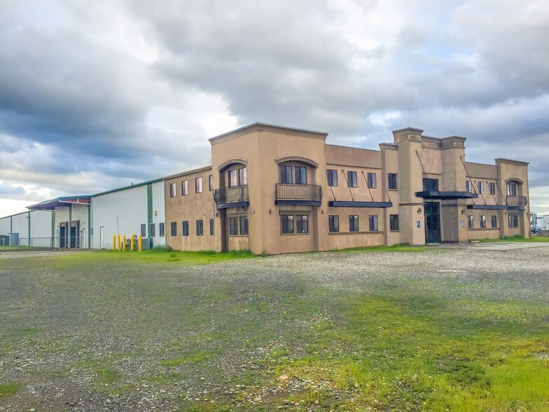 More Photos Of 13290 Contractors Dr, Chico Manufacturing For Lease