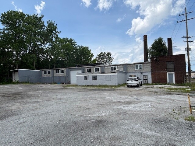 Primary Photo Of 7424 Bessemer Ave, Cleveland Industrial For Sale