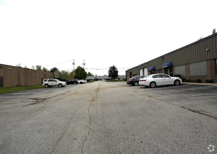 More Photos Of 70 Zachary Rd, Manchester Research And Development For Lease