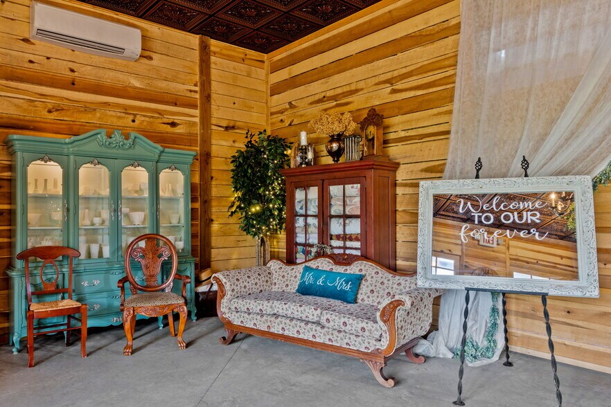 More Photos Of 6863 E Highway 80, Russell Springs Lodge Meeting Hall For Sale