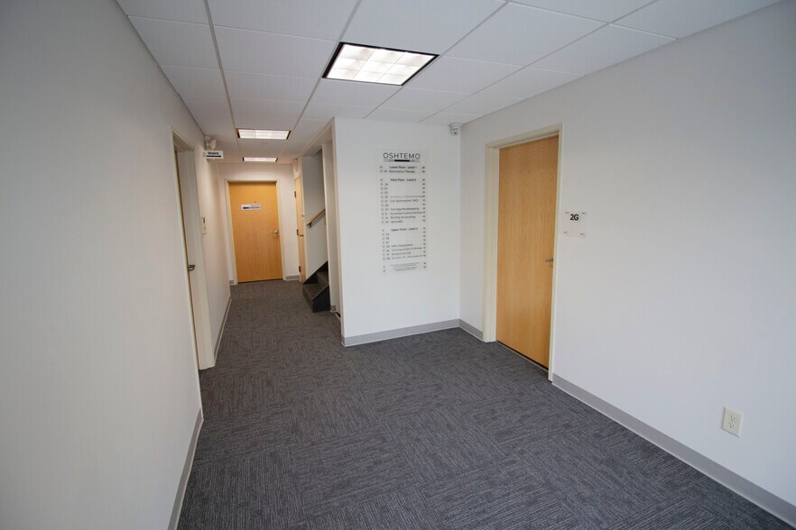 More Photos Of 3030 S 9th St, Kalamazoo Medical For Sale