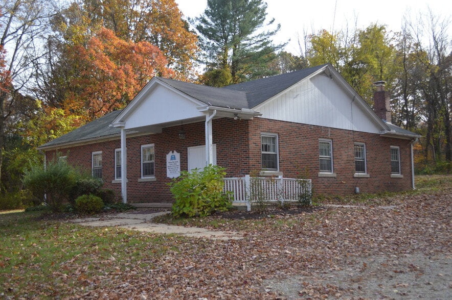 Primary Photo Of 857 Goshen Hill Rd, Lebanon Flex For Sale