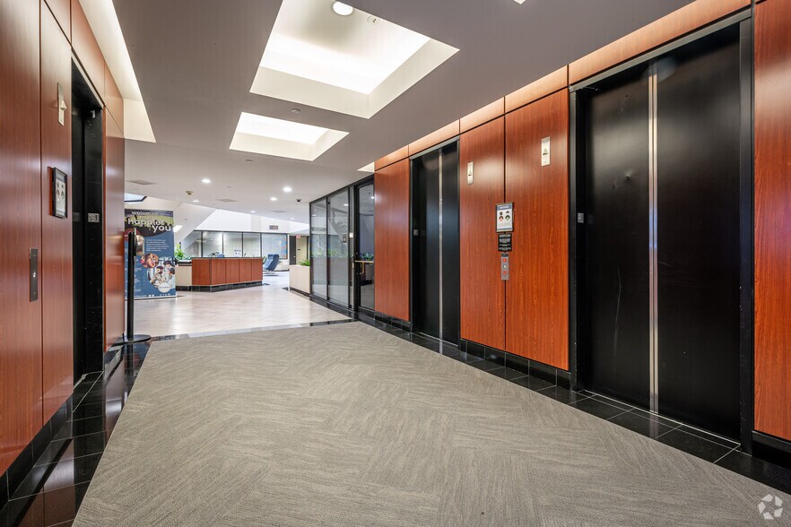 More Photos Of 14701 St. Marys Ln, Houston Unknown For Lease