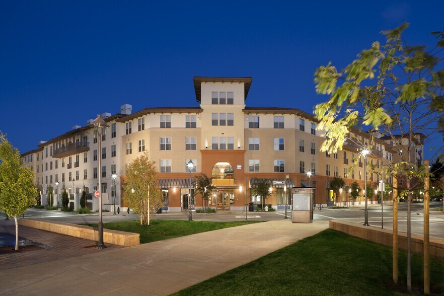 More Photos Of 1001 Harvey Dr, Walnut Creek Apartments For Lease