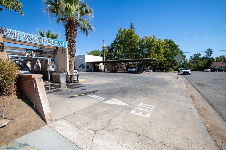 More Photos Of 312 Main St, Red Bluff Carwash For Sale