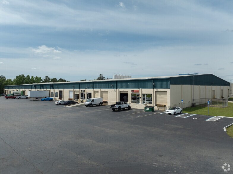 Primary Photo Of 5858 Broadway Ave, Jacksonville Distribution For Lease