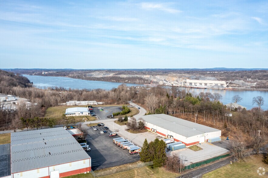 More Photos Of 22-24 Riverview Dr, Marlboro Warehouse For Lease