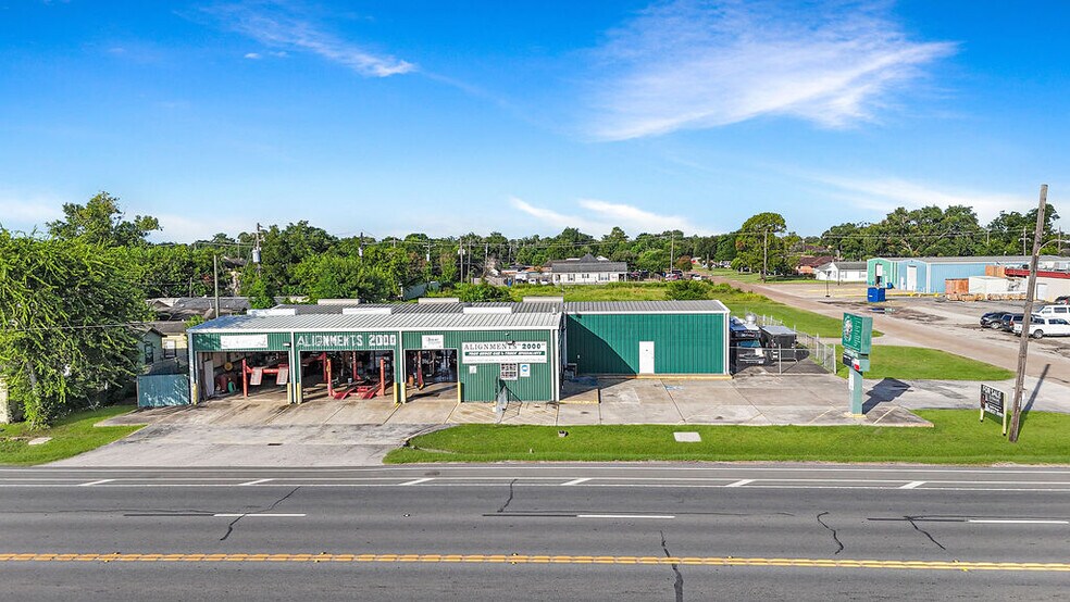 More Photos Of 502 Washington St, South Houston Warehouse For Sale