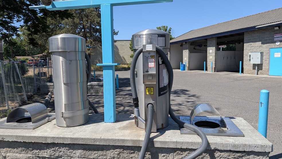 More Photos Of 311 Van Giesen Street, Richland Carwash For Sale
