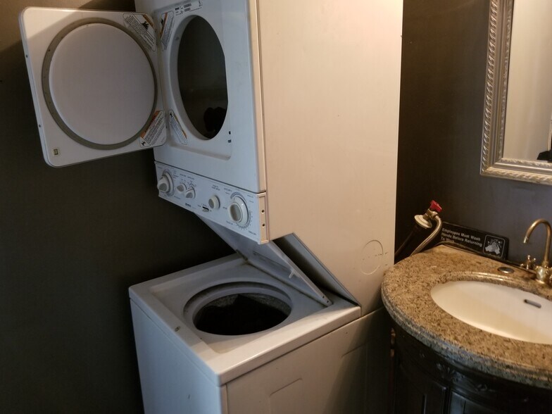 More Photos Of 4700 Stamp Rd, Marlow Heights General Retail For Lease