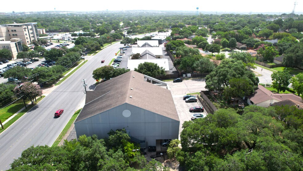 More Photos Of 12501 Judson Rd, San Antonio Medical For Lease