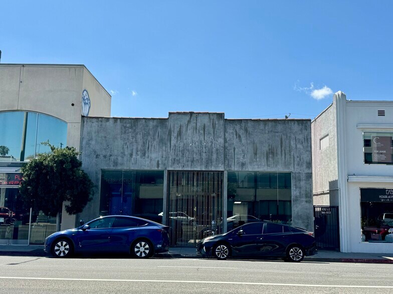 More Photos Of 8262 Melrose Ave, Los Angeles Storefront Retail Residential For Lease