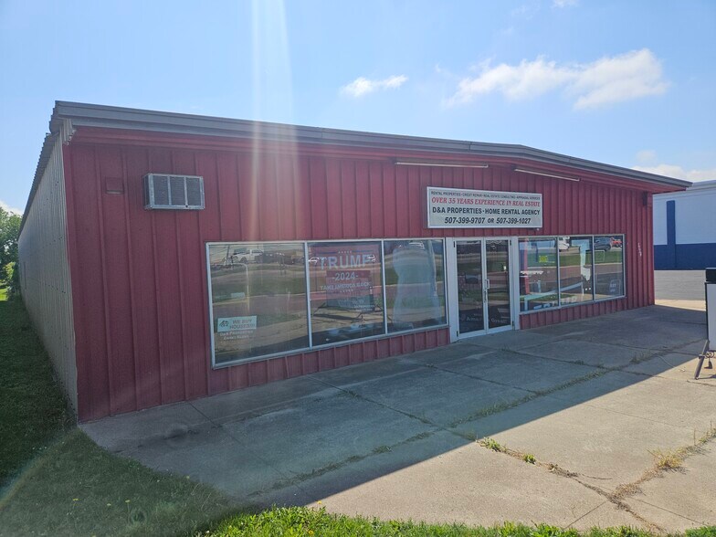 Primary Photo Of 1100 State St, Fairmont Flex For Sale