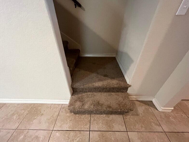 More Photos Of 7014 Donovan Way, San Antonio Apartments For Sale