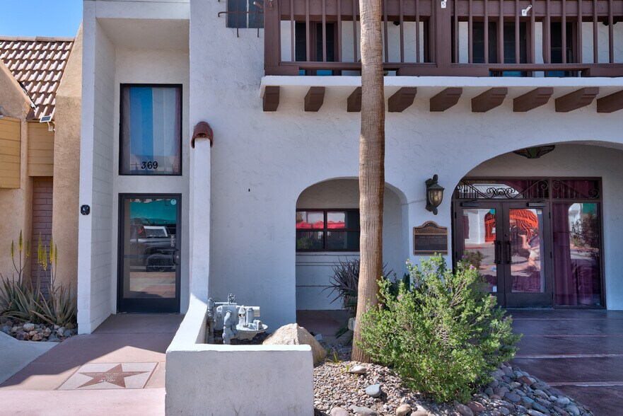 More Photos Of 369 N Palm Canyon Dr, Palm Springs Restaurant For Lease