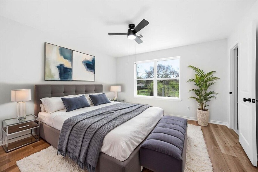 More Photos Of 2024 Hampton st, Houston Multifamily For Sale