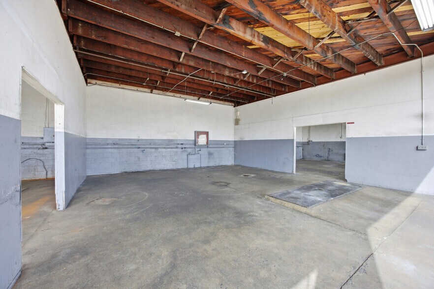 More Photos Of 4202 W El Segundo Blvd, Hawthorne Auto Repair For Sale