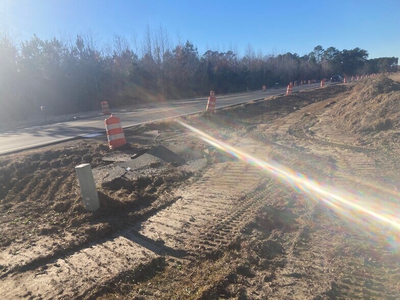 More Photos Of 913 Alligator Rd, Effingham Land For Lease