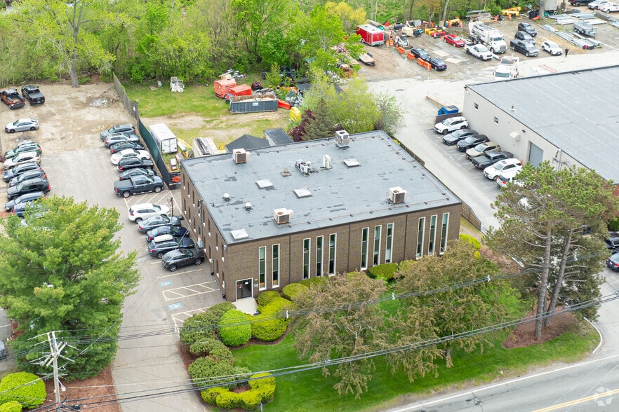 Primary Photo Of 58 Concord St, North Reading Office For Lease