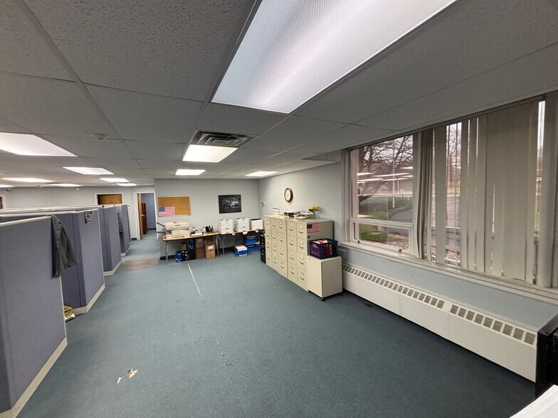 More Photos Of 1654 King St, Enfield Office For Lease