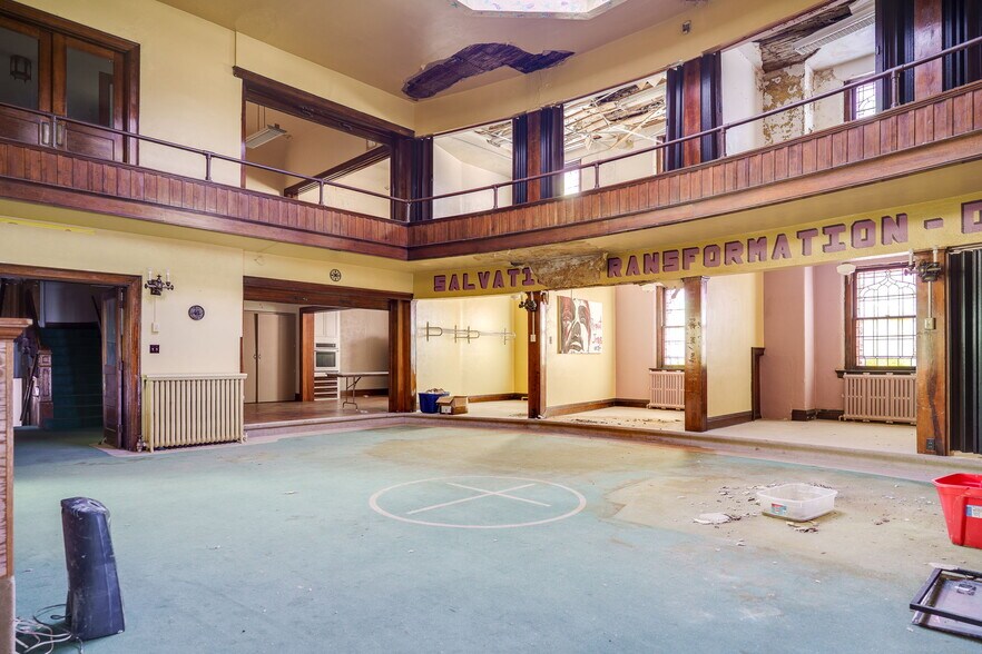 More Photos Of 531 W Ash St, Piqua Religious Facility For Sale