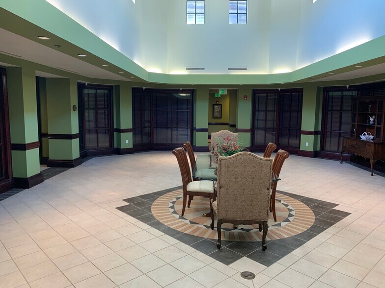 More Photos Of 1924 S Osprey Ave, Sarasota Coworking Space