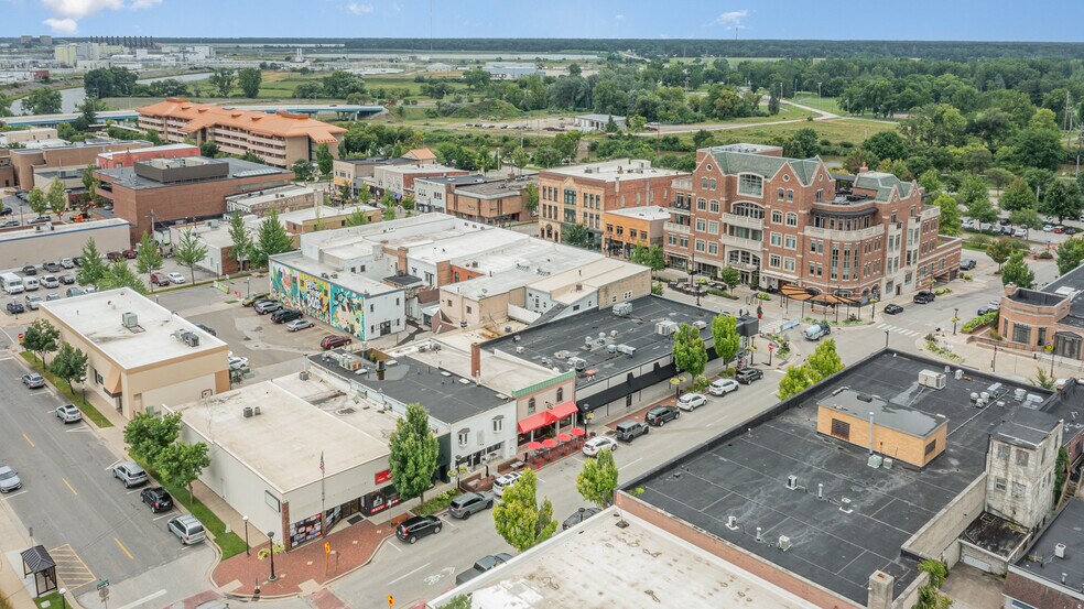 More Photos Of 134 Ashman St, Midland Restaurant For Sale