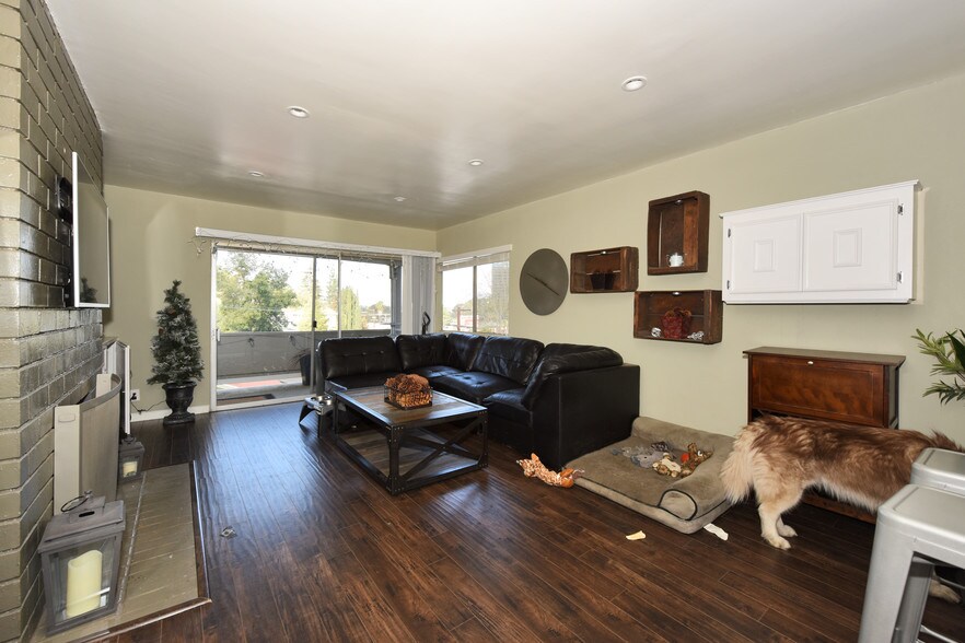 More Photos Of 3662 Fredonia Dr, Los Angeles Apartments For Sale