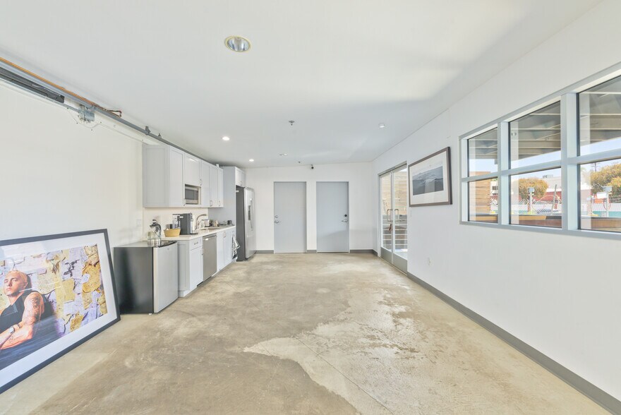 More Photos Of 11751 Mississippi, Los Angeles Industrial For Sale