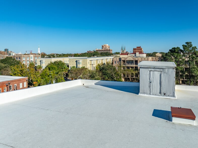 More Photos Of 408-410 Martin Luther King Jr Blvd, Savannah Storefront Retail Residential For Sale