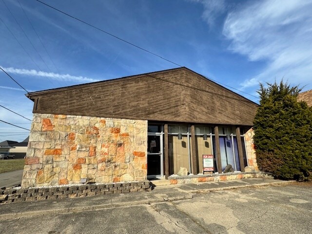 Primary Photo Of 626 S B St, Richmond Medical For Sale