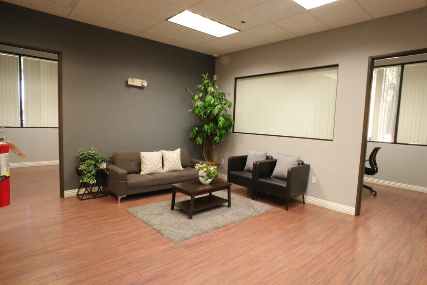 More Photos Of 6280 Spring Mountain Rd, Las Vegas Office For Lease