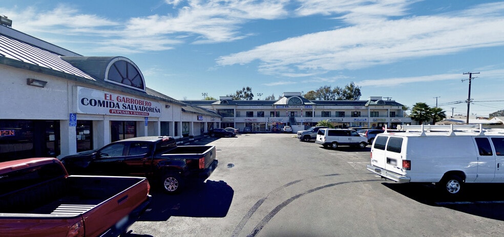More Photos Of 13032-13056 Valley Blvd, La Puente Unknown For Lease