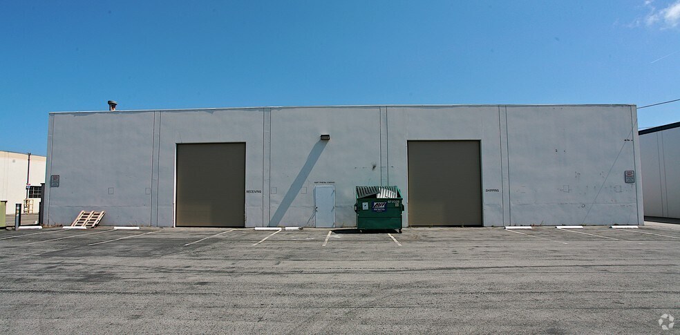 More Photos Of 836-852 Stanton Rd, Burlingame Warehouse For Lease