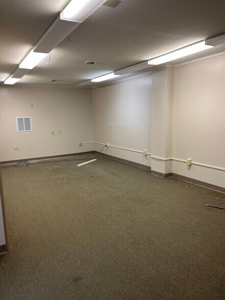 More Photos Of 2101 Sunnyside Ave, Winston-Salem Flex For Sale