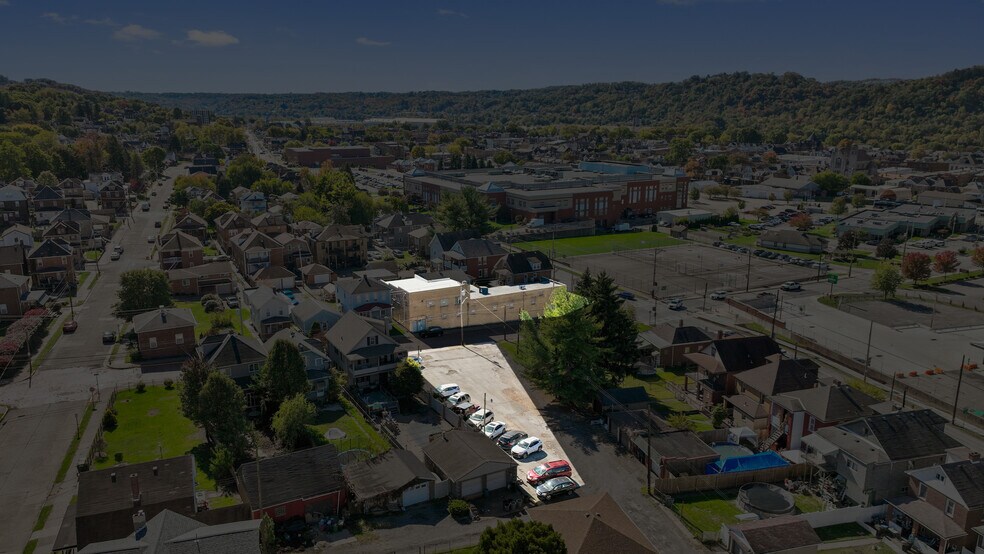 More Photos Of 1098 Duss Ave, Ambridge Restaurant For Sale