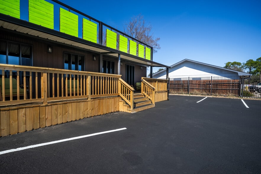 More Photos Of 2534 Walnut Bend Ln, Houston Medical For Sale