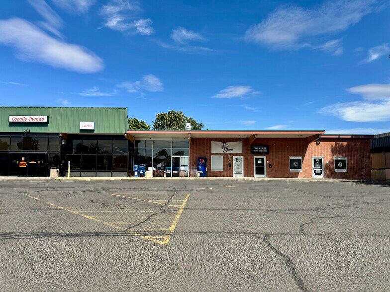 More Photos Of 905 S 2nd Ave, Walla Walla General Retail For Sale