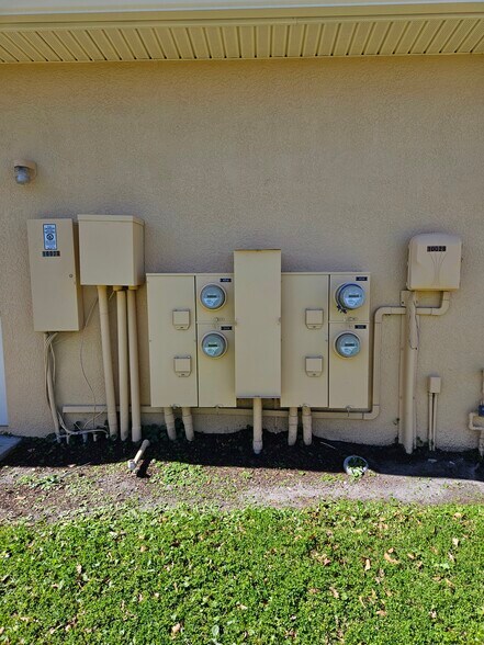 More Photos Of 10011-10021 Water Works Ln, Riverview Medical For Sale