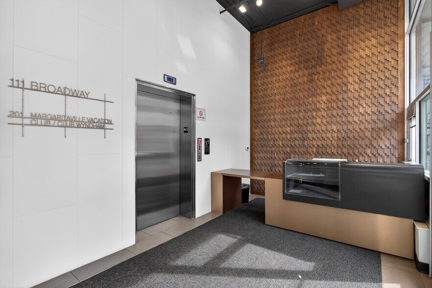 More Photos Of 111 Broadway, Nashville General Retail For Lease