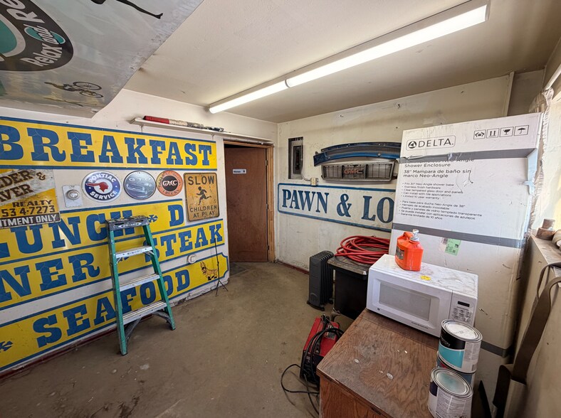 More Photos Of 1715 N Poplar St, Leadville Auto Repair For Sale